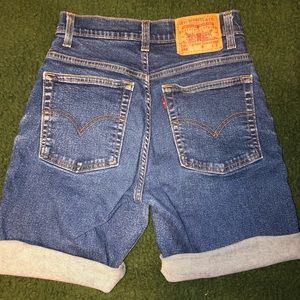 Vintage Levi’s Shorts (550)